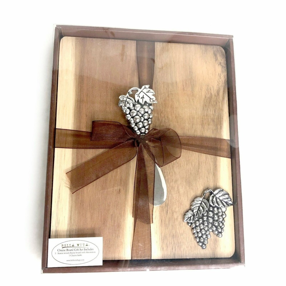 Acacia Wood Cheese Board & Spreader Gift Box Set